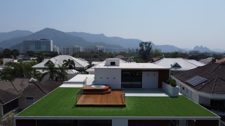 Casa Triplex Condomínio Mansões da Barra