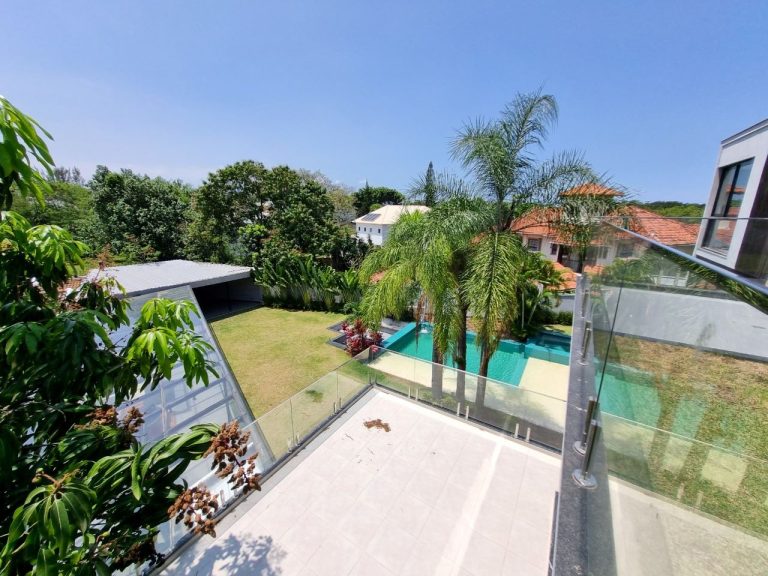 Casa Triplex Condomínio Mansões Barra Da Tijuca