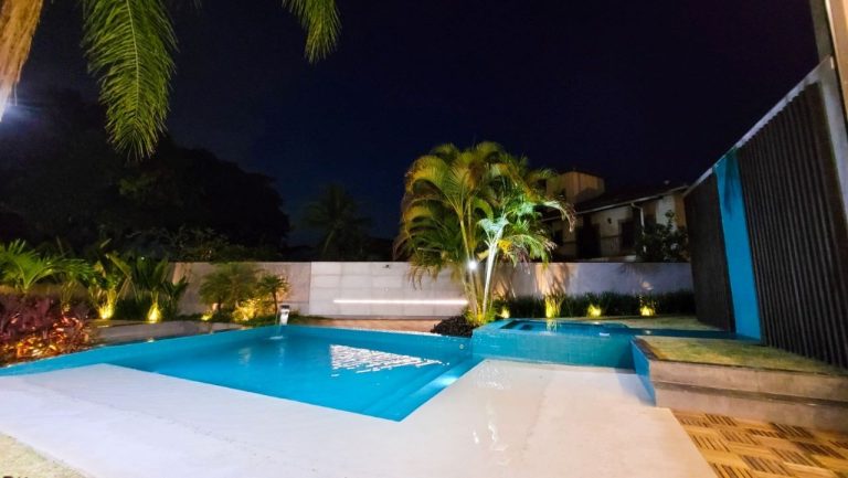 Casa Triplex Condomínio Mansões Barra Da Tijuca