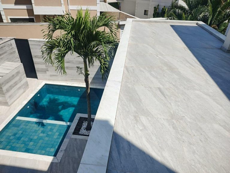 LINDA CASA TRIPLEX NO CONDOMÍNIO RIVIERA DEL SOL RECREIO DOS BSNDEIRANTES