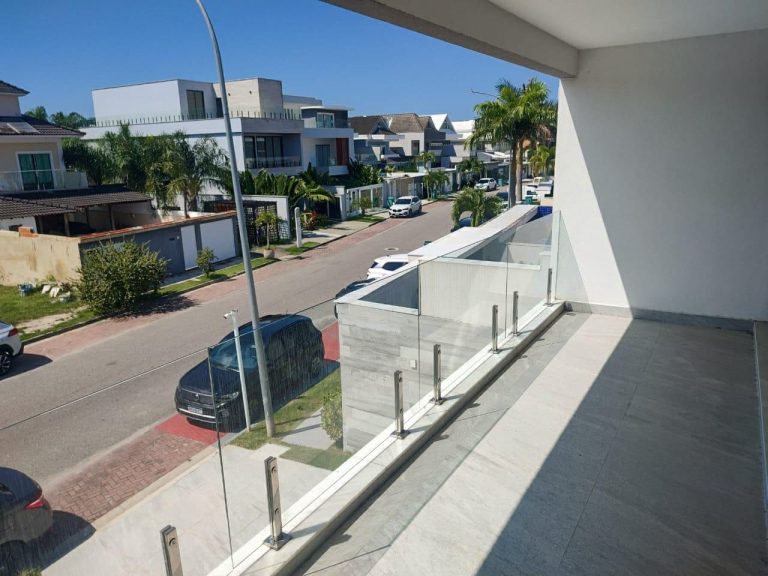 LINDA CASA TRIPLEX NO CONDOMÍNIO RIVIERA DEL SOL RECREIO DOS BSNDEIRANTES