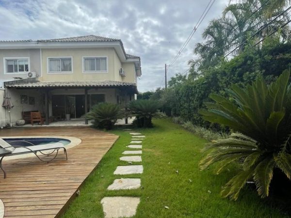 LINDA CASA DUPLEX NO COND: PORTO FINO RECREIO DOS BANDEIRANTES