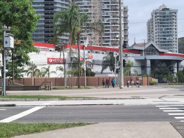 LINDO APARTAMENTO RECREIO DOS BANDEIRANTES